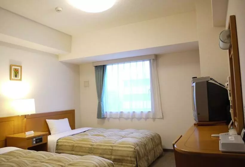 Отель Route Inn Niigata Kenchominami