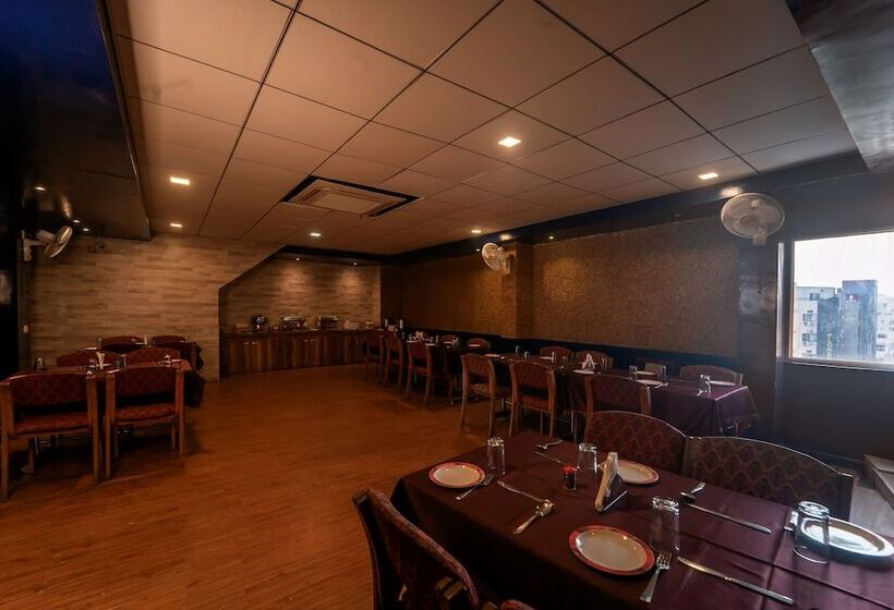 בית מלון כפרי Vatika Inn