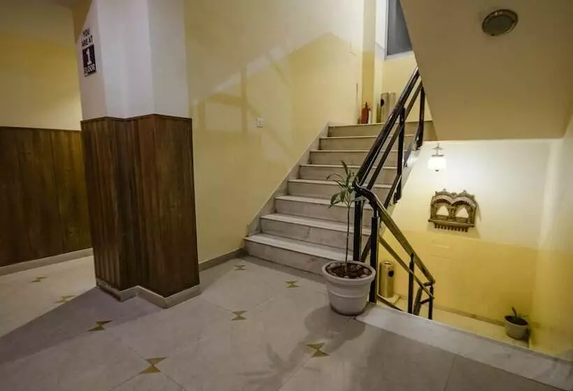 Отель Vatika Inn