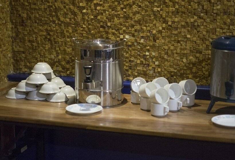 בית מלון כפרי Vatika Inn