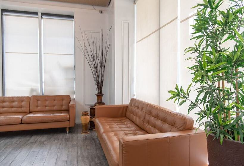 هتل Weston Suites