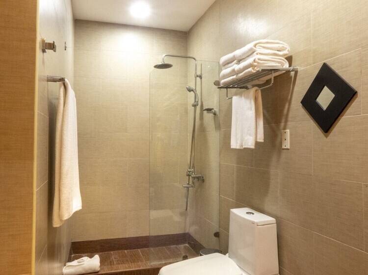 هتل Weston Suites