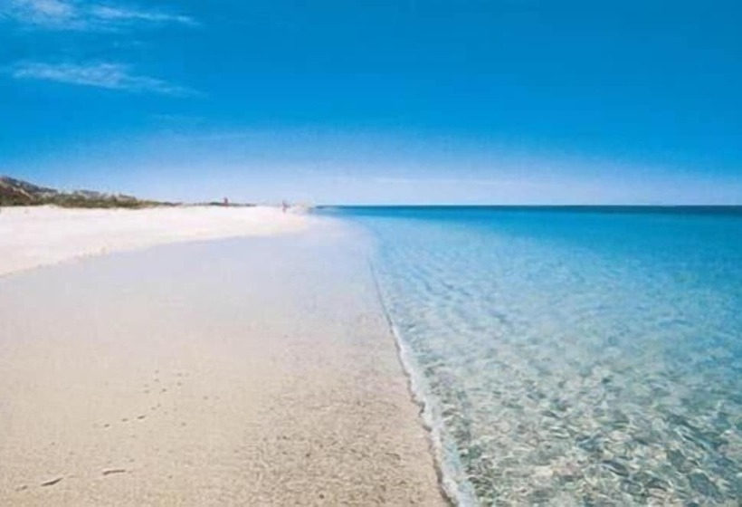 مسافرخانه Sisula Country Hotel&spa