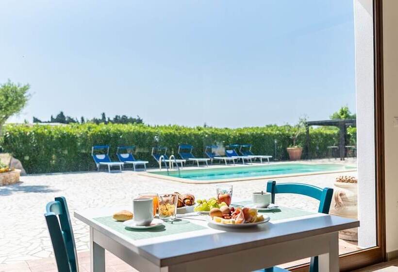 مسافرخانه Sisula Country Hotel&spa