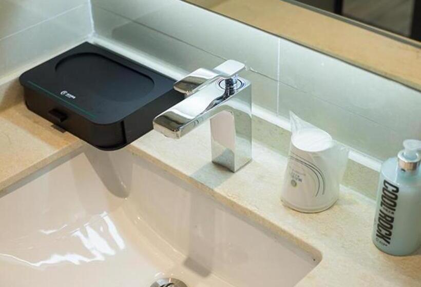 Отель City Comfort Inn Taizhou Wanda Plaza