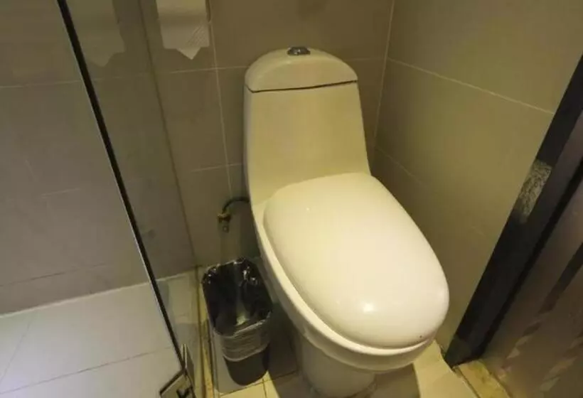 هتل City Comfort Inn Wuhan Jianghan Road Pedestrian Street Metro Station