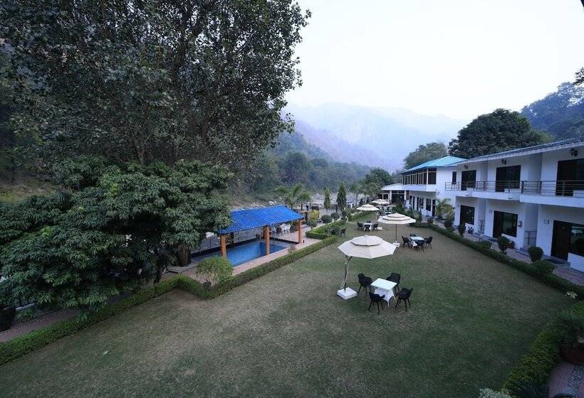 Hotel Ezzenza Mahayana Resort & Spa