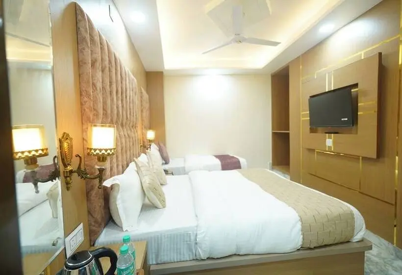 ホテル Mahesh Guest House By Wb Inn