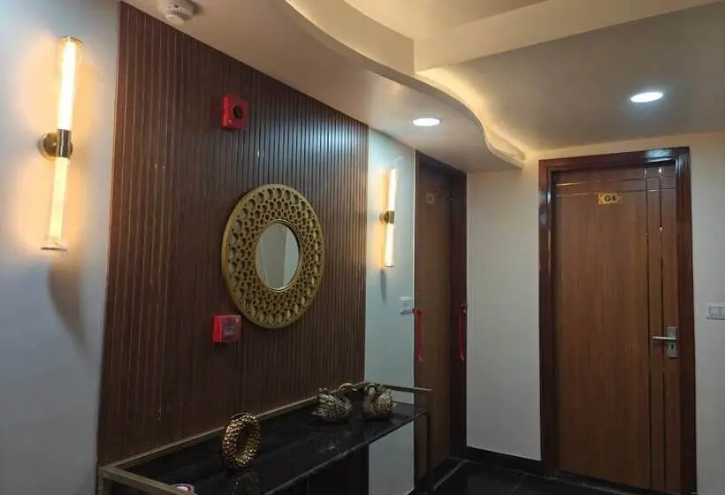 ホテル Mahesh Guest House By Wb Inn