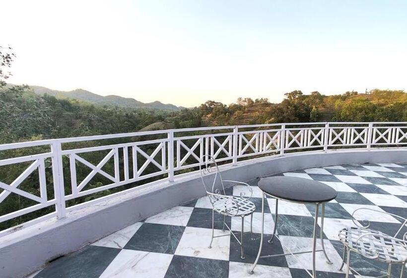 Hotel The Sky Imperial Pavoreal Jungle Resort