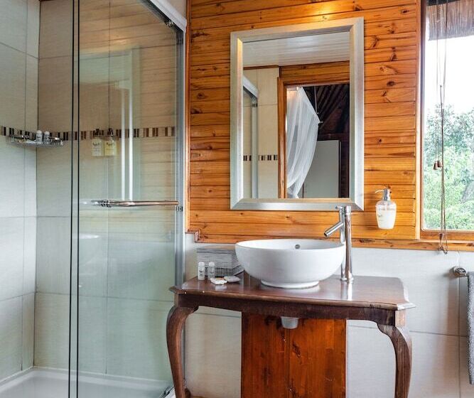 호텔 Valamanzi Lodge