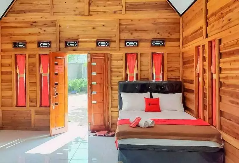 ホテル Reddoorz @ Geopark Ciletuh Sukabumi