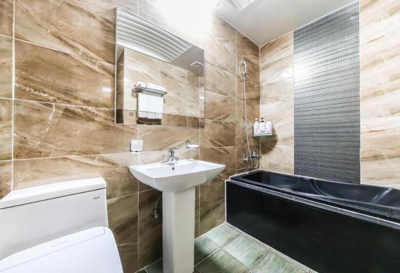 מוטל Modern Business