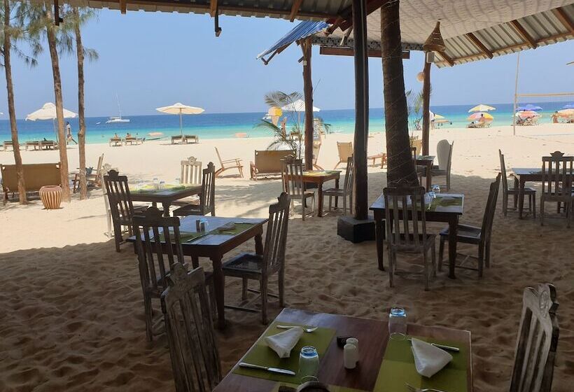 Pension Nungwi Inn Beach Cottages