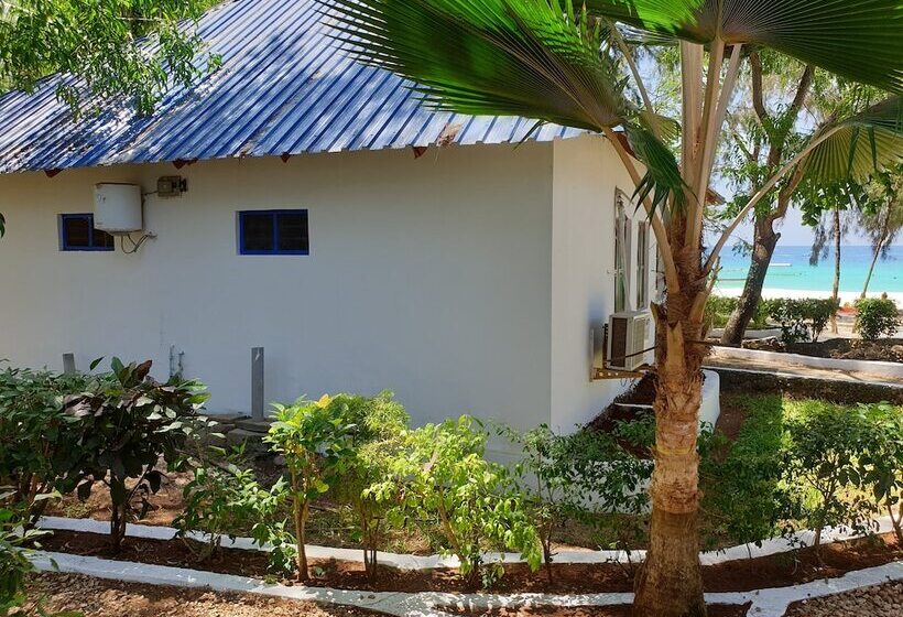 Pension Nungwi Inn Beach Cottages