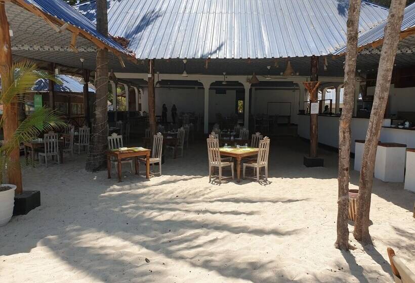 Pension Nungwi Inn Beach Cottages