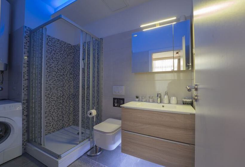 ベッドアンドブレックファースト Sky & Sun Luxury Rooms With Private Parking In The Garage