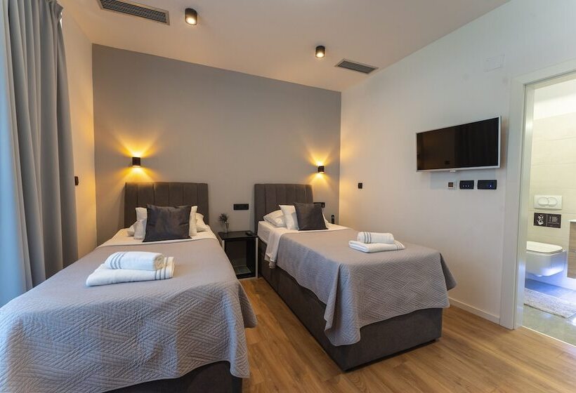 ベッドアンドブレックファースト Sky & Sun Luxury Rooms With Private Parking In The Garage