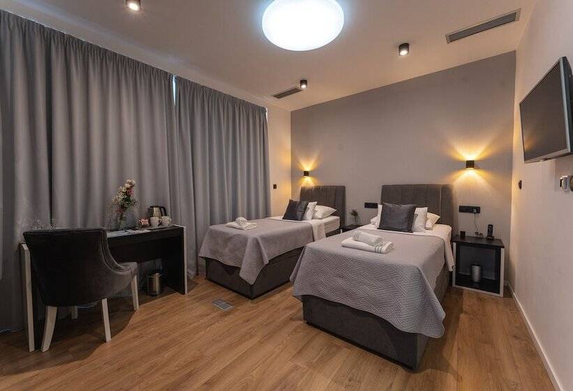 ベッドアンドブレックファースト Sky & Sun Luxury Rooms With Private Parking In The Garage