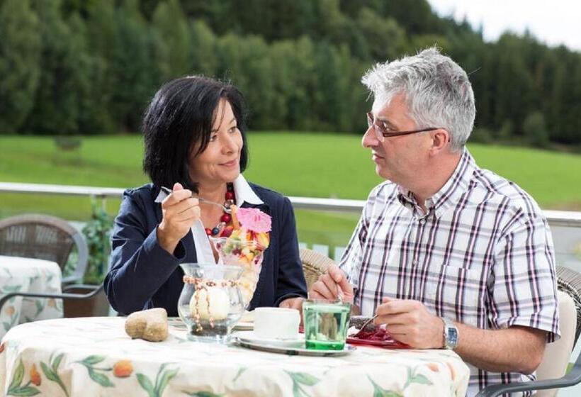 Café Pension Kristall