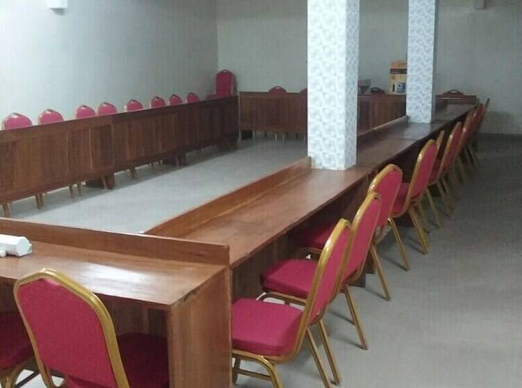 هتل Djiguiya Salam Tambacounda