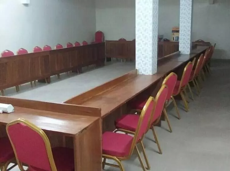 هتل Djiguiya Salam Tambacounda