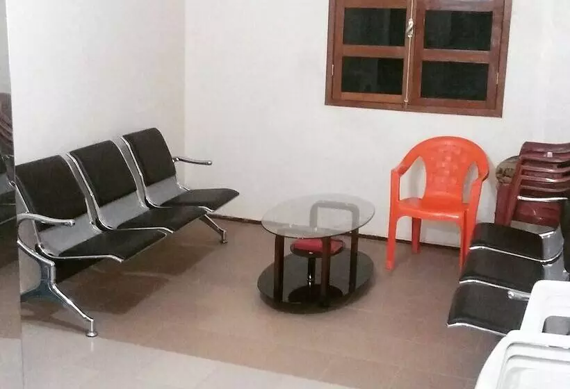 هتل Djiguiya Salam Tambacounda