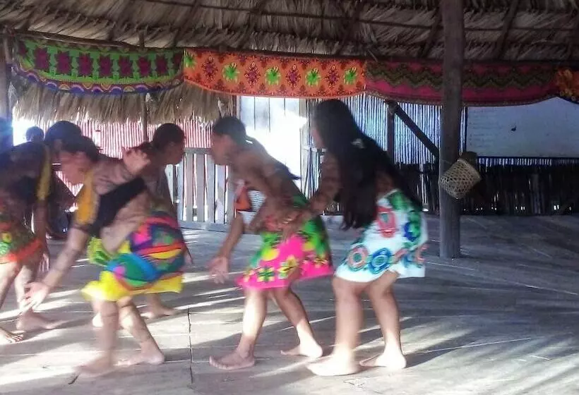 ホテル Hospedaje Casa Cultural Wounaan