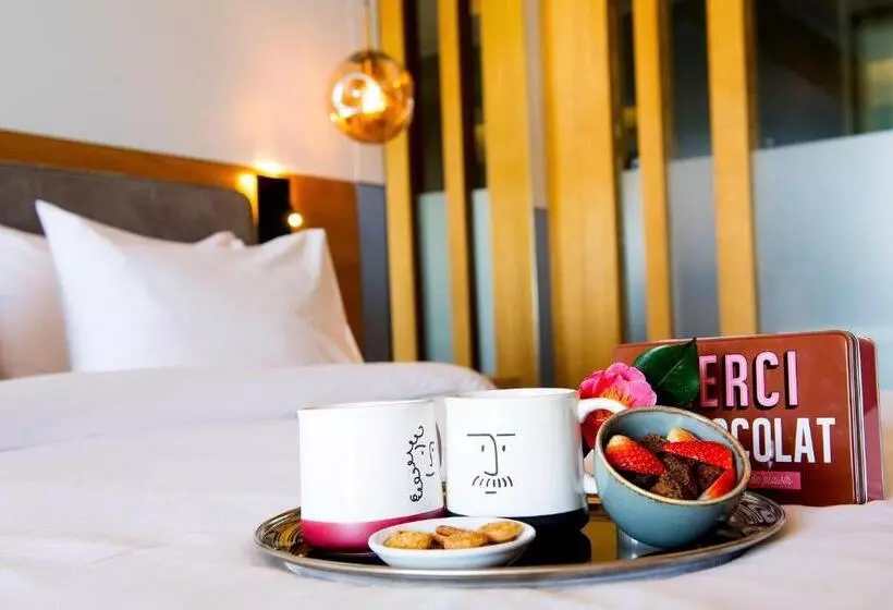 Oakridge Hotel & Spa