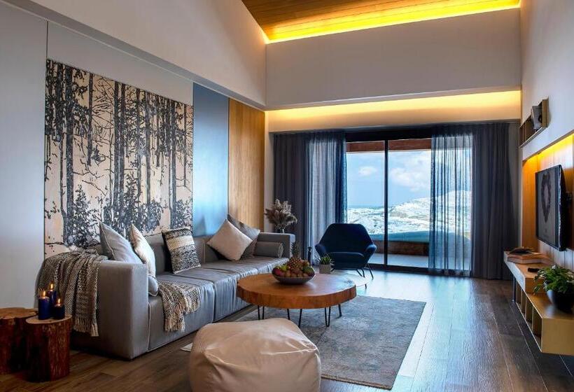 Oakridge Hotel & Spa