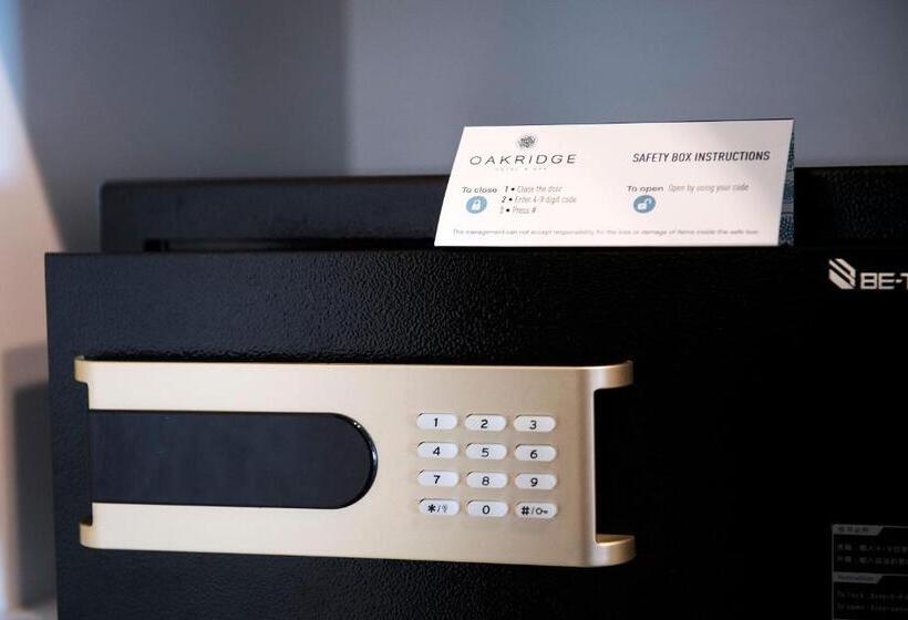 Oakridge Hotel & Spa