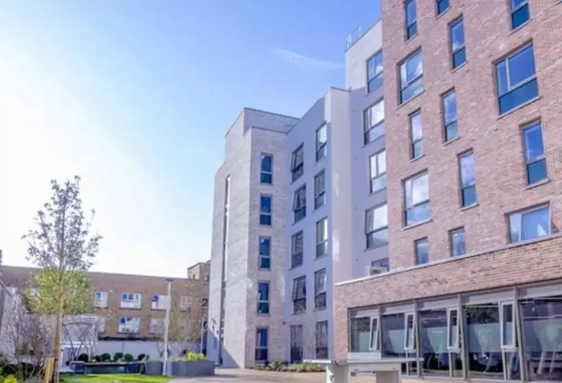 پانسیون Heyday Student Living