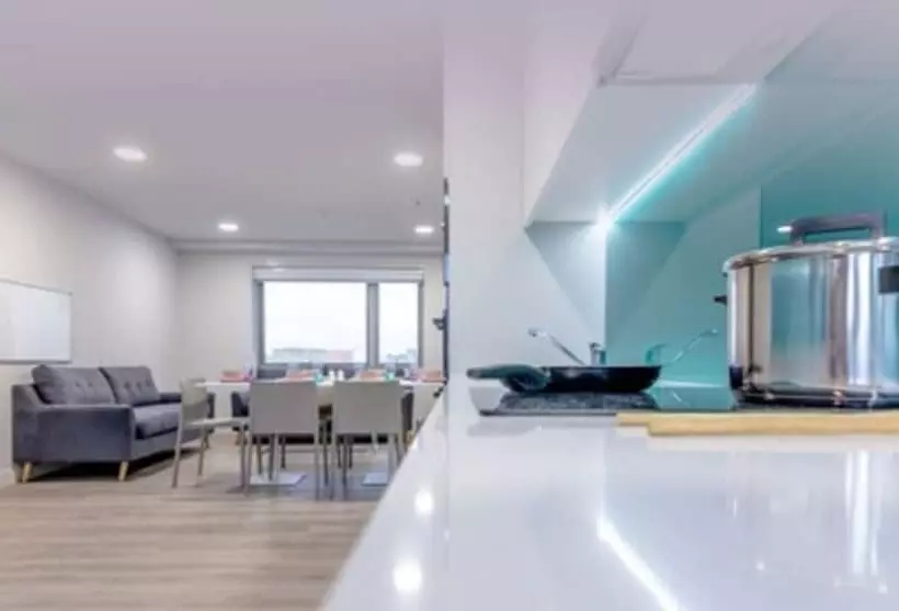 پانسیون Heyday Student Living