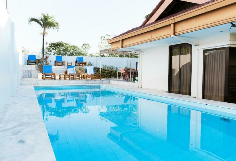 ペンション Seaview Hills Luxury Apartments & Rooms