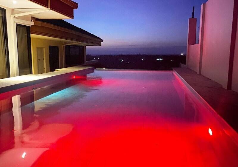 ペンション Seaview Hills Luxury Apartments & Rooms