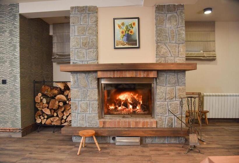 تختخواب و صبحانه Villa Mramor