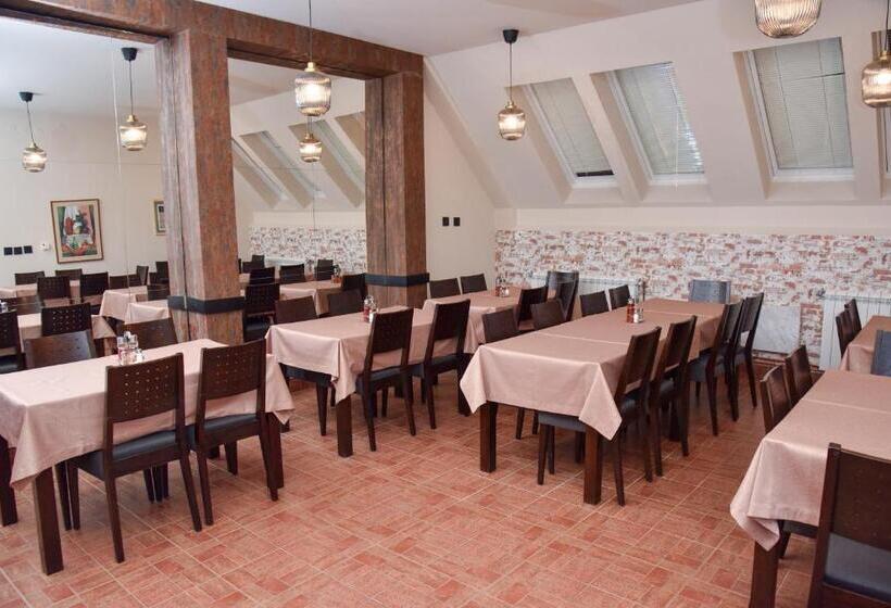 تختخواب و صبحانه Villa Mramor