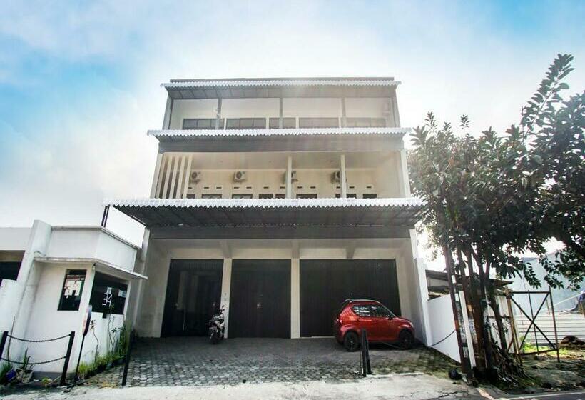 酒店 Oyo 90904 Sukali Guesthouse