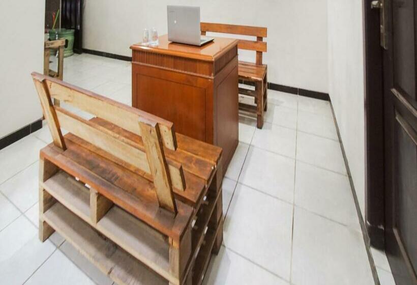 酒店 Oyo 90904 Sukali Guesthouse