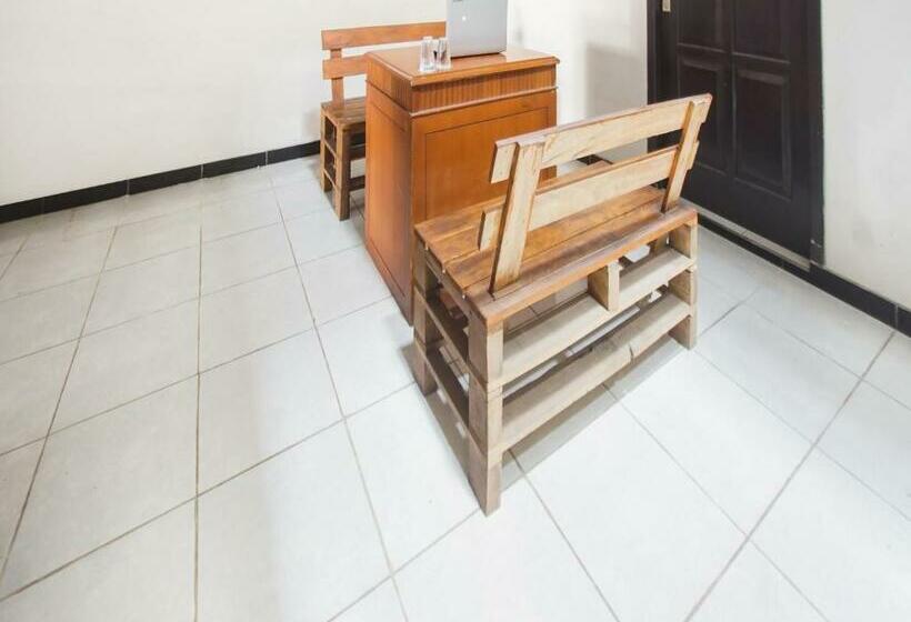 酒店 Oyo 90904 Sukali Guesthouse