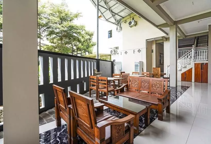 Hotelli Oyo Flagship 90886 Sunset View Homestay