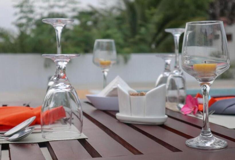 호텔 Reddalf S Holiday Resorts