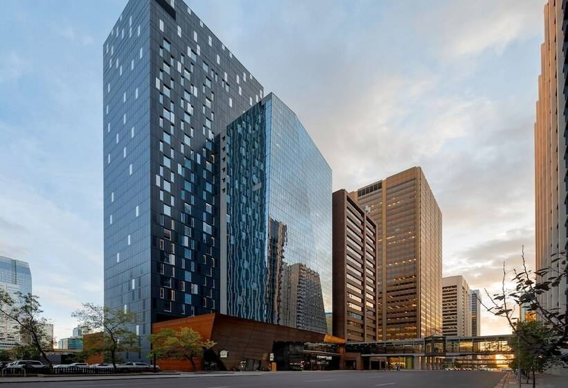 هتل The Dorian, Autograph Collection