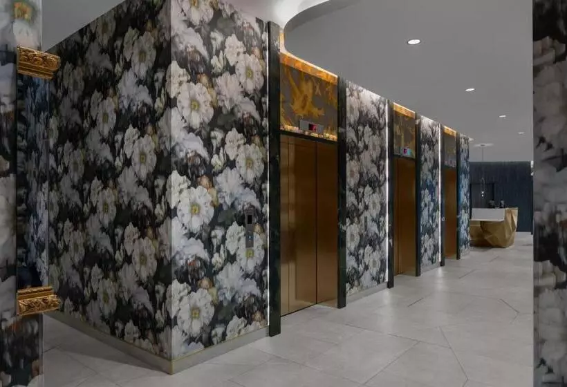 هتل The Dorian, Autograph Collection