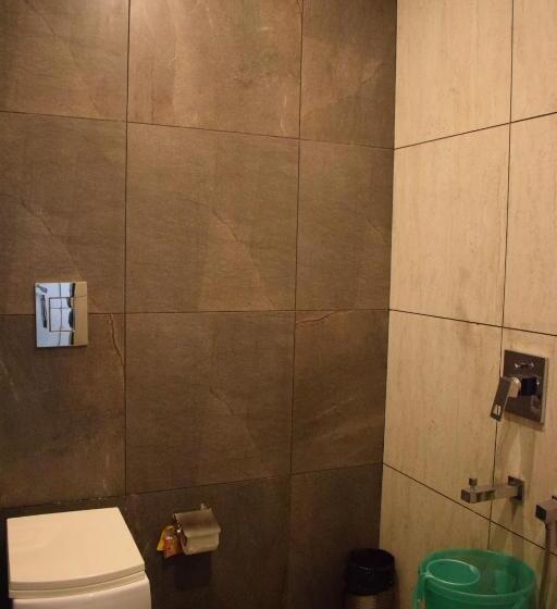 בית מלון כפרי The Hills