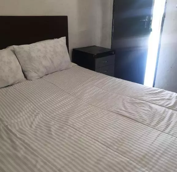 ペンション Liam Travel Inn