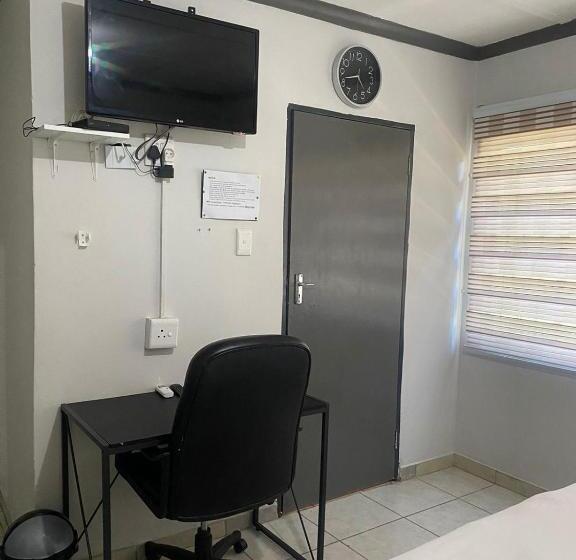 膳宿费 Liam Travel Inn