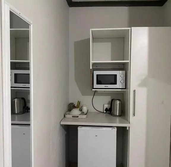 ペンション Liam Travel Inn