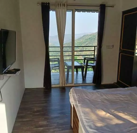 Lomakeskus Western Valley Cottages , Panchagani