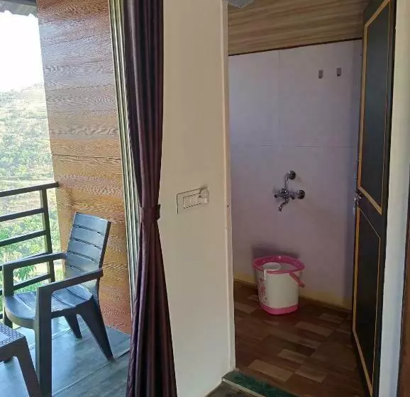 Lomakeskus Western Valley Cottages , Panchagani
